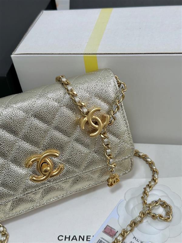 2026127205141798 700